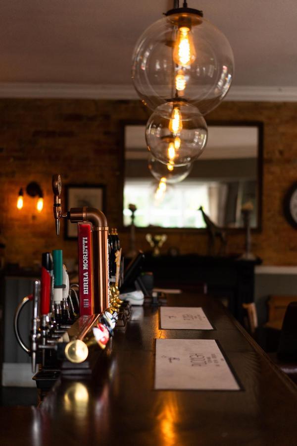 The Plough Itchen Abbas Mini-hôtel Winchester